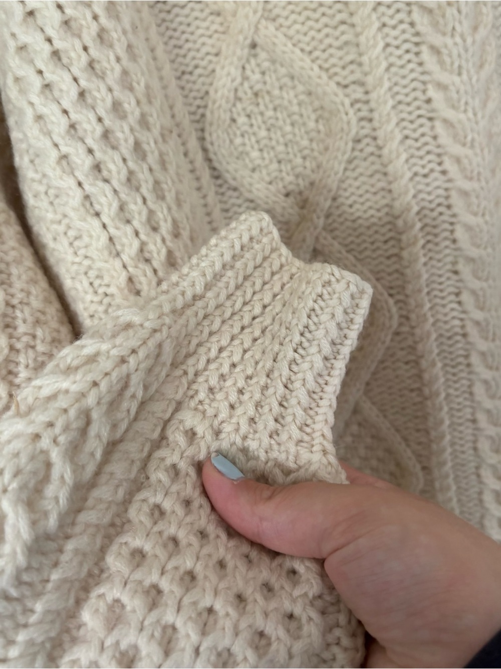 Vintage Danier 100% Pure Virgin Wool Cable Knit Fisherman Sweater Cream M - Picture 5 of 12